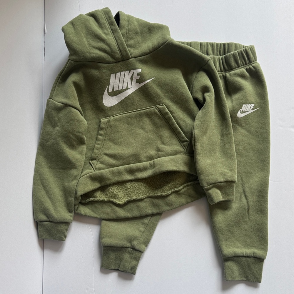 Nike Kids Green Hoodie and Joggers Set